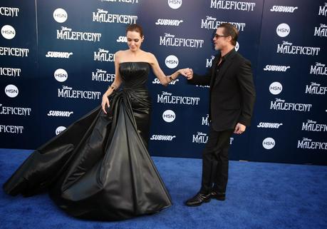 angelinajolie-bradpitt-outfit-disney-maleficient-premiere-2014-london