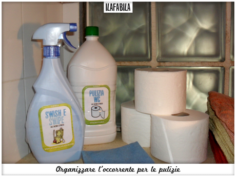 Organizzare l'occorrente per le pulizie - Bagno Piccolo