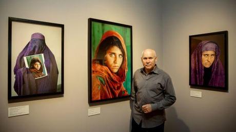 http://www.lindiependente.it/wp-content/uploads/2013/10/02-steve-mccurry-overwhelmed-by-life-museum-fu-r-kunst-und-gewerbe-amburgo-620x350.jpg