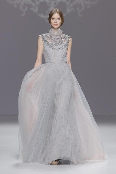 sposa gaudì 2015 grigio