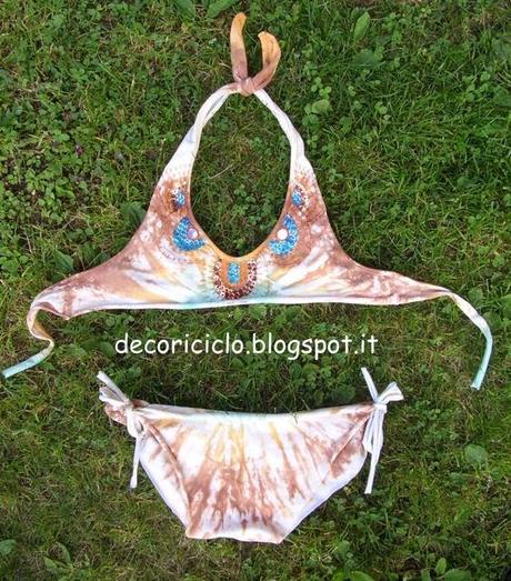 Refashion: da top elasticizzato a bikini