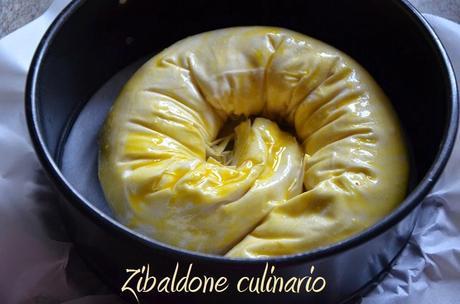 Banitsa - Rotolo di pasta fillo ripieno Banitsa - Rotolo di pasta fillo ripieno