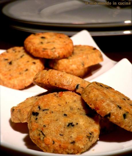 BISCOTTI salati con PECORINO e OLIVE NERE