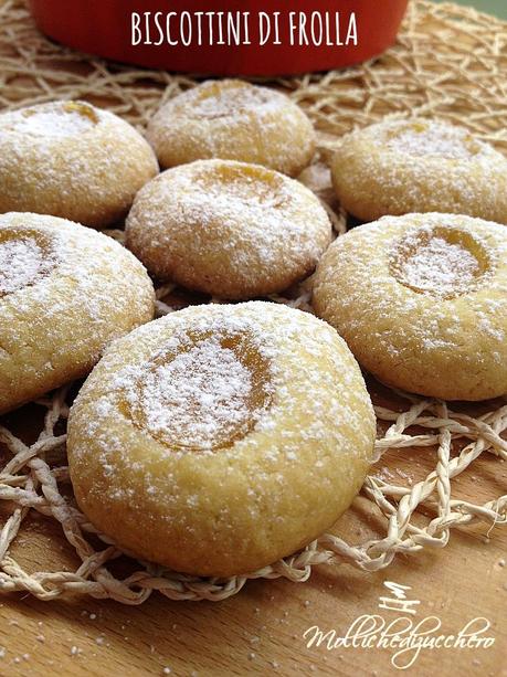 biscottini di frolla e marmellata