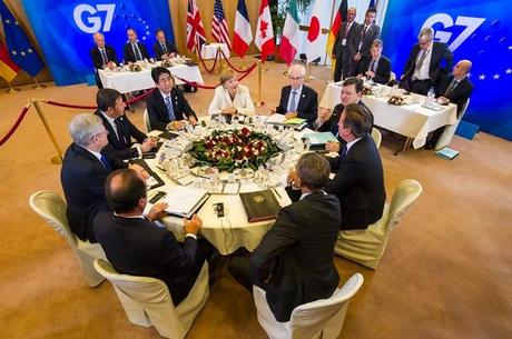 I leader del G7 minacciano nuove sanzioni contro la Russia