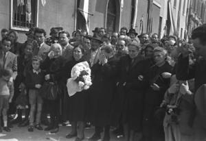 Inaugurazione_25_aprile_1953_ monumento_ alla_memoria