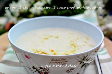 Zuppa di asparagi e latte di cocco