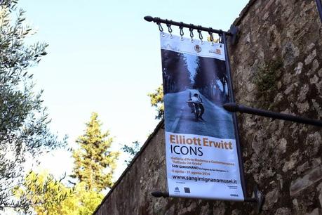 day trip / Elliott Erwitt e qualche calice di vino a San Gimignano!