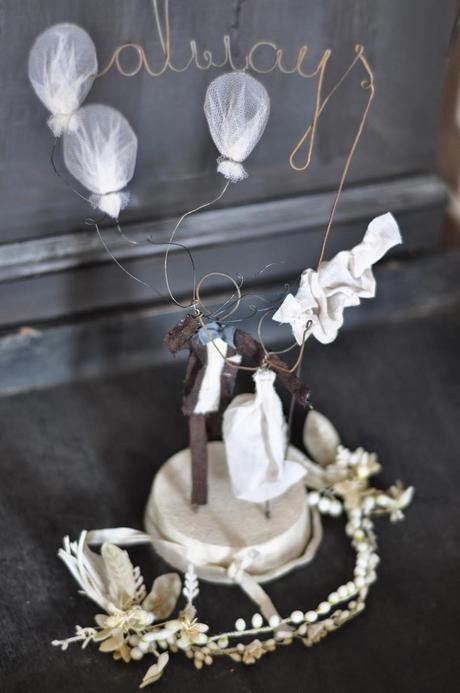 wedding cake topper