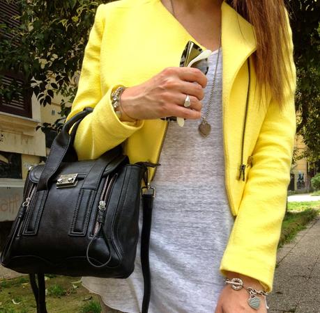 Yellow blazer