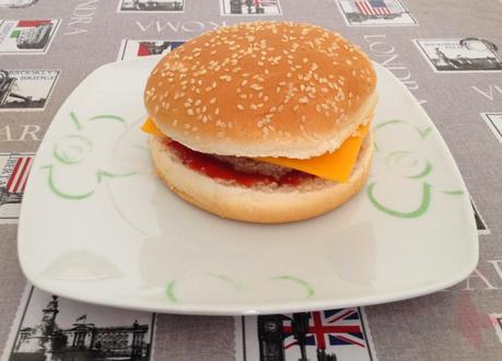 Cheeseburger con licenza di uccidere