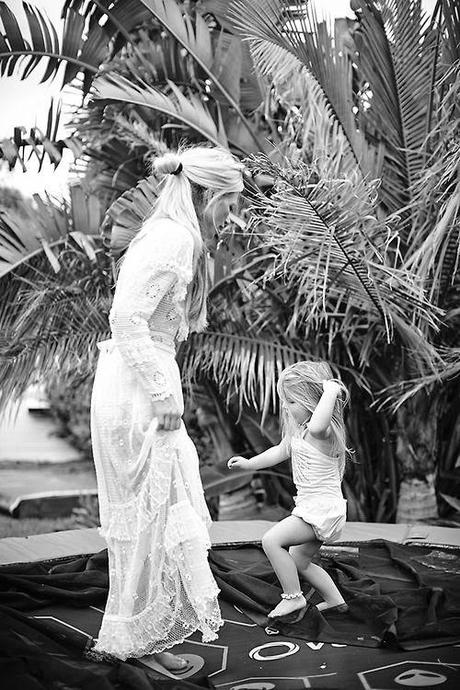 COOL MUMS: DONNE LEGGERMENTE SOTTO PRESSIONE.