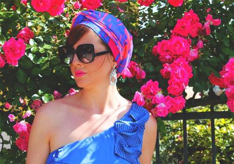 Outfit: top monospalla Liu Jo, turbante e scarpe con mezzo tacco