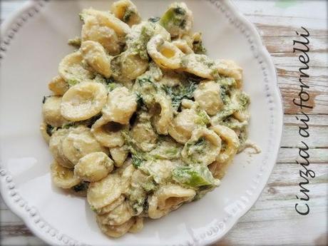 Orecchiette con cime di rapa, acciuga e panna