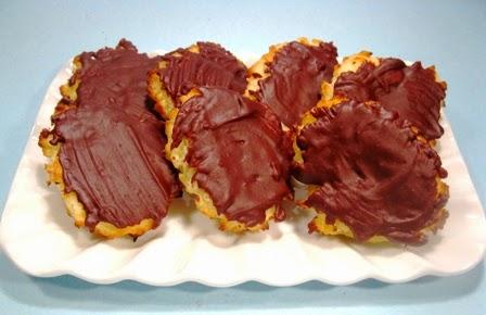 Amaretti al cocco al cioccolato