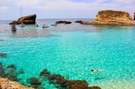 Comino, le acque azzurre della Blue Lagoon - foto di Elisa Chisana Hoshi