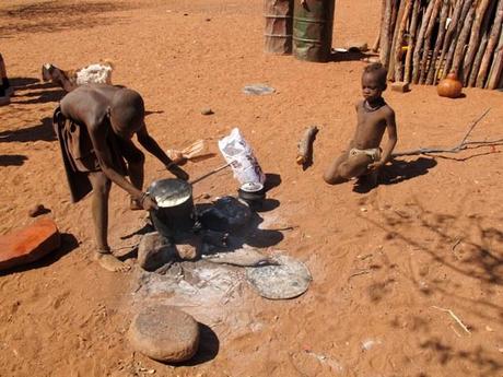 Villaggio himba, Namibia