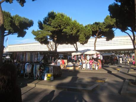 Stazione Termini e dintorni. Ben arrivati nel Terzo Mondo, amici turisti che dovreste essere il sostegno economico della città