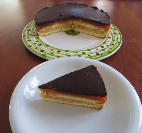 torta alle albicocche al timo e crema al latte di soia