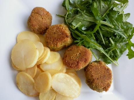 POLPETTE DI MELANZANE E PESTO DI TONNO CON CIPOLLE