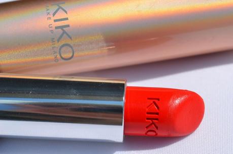 Kiko Velvet Mat - Satin Lipstick 605 Rosso Geranio swatches