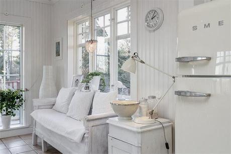 In Svezia una bellissima villa in stile shabby chic