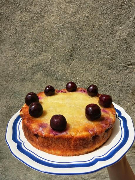 Torta rovesciata di ciliegie