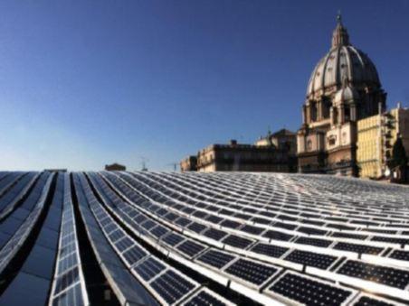 Lo chiamavano il Paese del sole | Il fotovoltaico italiano tra spontaneo insediamento e pianificazione