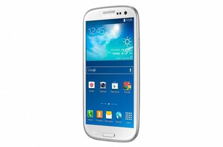 Samsung Galaxy S III Neo GT I9301I 1 600x399 Samsung Galaxy S III Neo debutta ufficialmente in Europa smartphone  samsung galaxy S3 Neo samsung 