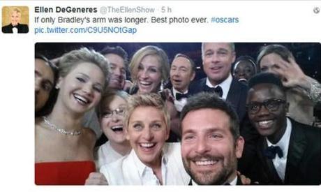 Oscar-2014-il-selfie-di-Ellen-DeGeneres-e-da-record_h_partb