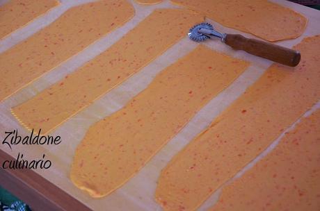 Tagliatelle ai peperoni con crema di Parmigiano Reggiano Tagliatelle ai peperoni con crema di Parmigiano Reggiano
