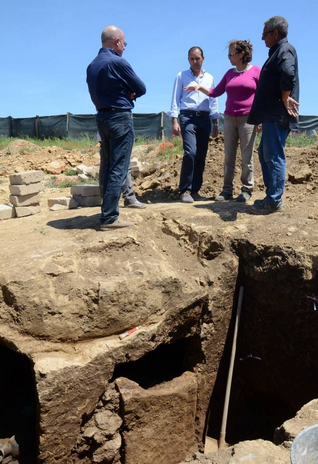 Archeologia: Vulci, scoperta la tomba di un bambino etrusco