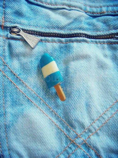 DIY: jeans splatter bleach