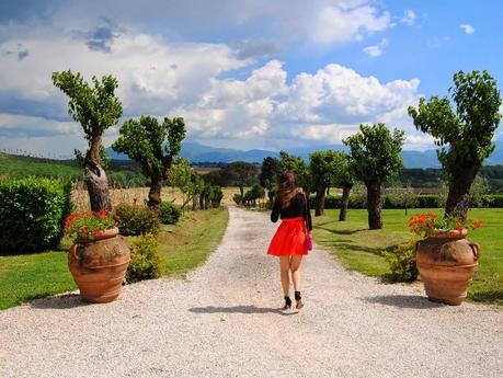 Outfit da matrimonio low cost, un total look Zara colorato per l'estate