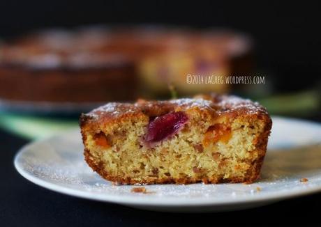 ciambella alla ricotta di bufala con ciliegie e albicocche al timo 5