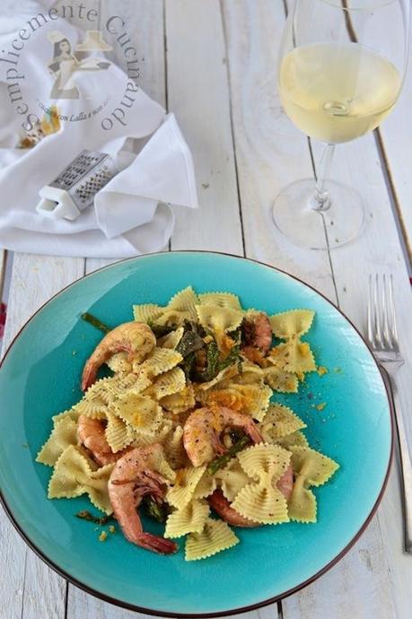 farfalle rigate con gamberi asparagi e bottarga  - SemplicementeCucinando.it