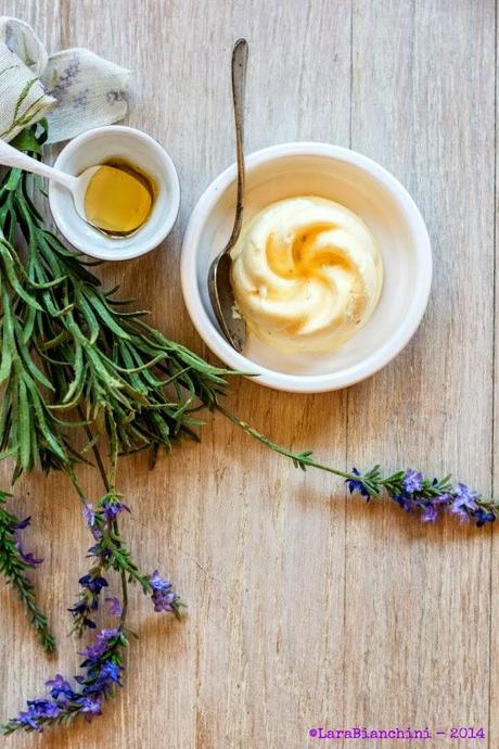 Parfait alla lavanda con sciroppo al miele, per Taste&More