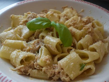 Pastasciutta estiva al tonno e limone