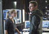 “Arrow 3”: scoop sui nuovi rivali di Oliver e un nuovo interesse amoroso per [SPOILER]