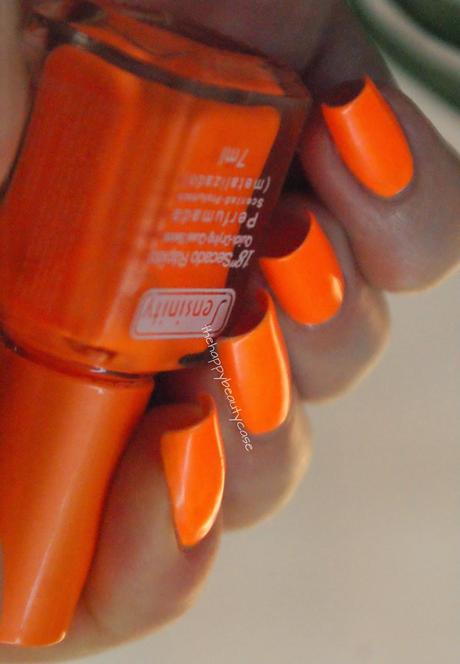 Sensinity #99 (Naranja) -Swatches and Review