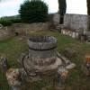 Pieve di Ponte allo Spino - Pozzo davanti alla chiesa