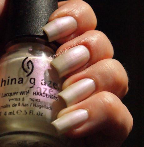 [Birthstone Challenge 2014]#6 June: Pearl China Glaze French Bliss (Oh La La White Pearl)+China Glaze Rainbow