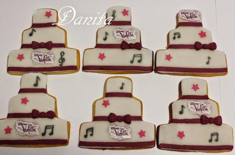 Torta Violetta e sweet table a tema