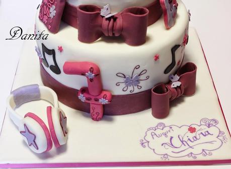 Torta Violetta e sweet table a tema