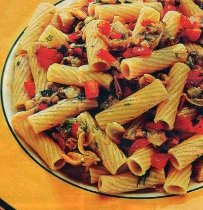 Tortiglioni con peperoni e vongole