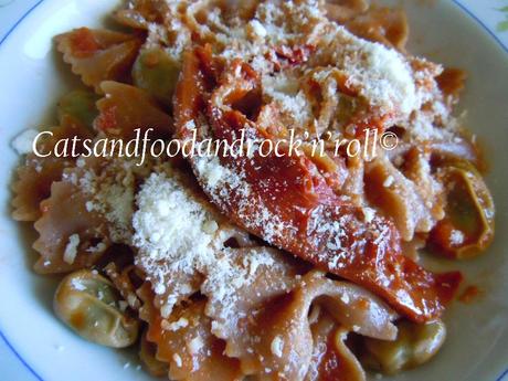 Effe rulez: fffarfalle di fffarro con ragù di ffffave e ffffffferfelloni! :-D