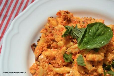 Giorni d'estate : Cavatelli Feta Grilled & Pesto di Pomodori secchi e Mandorle- shabby&countrylife.blogspot.it