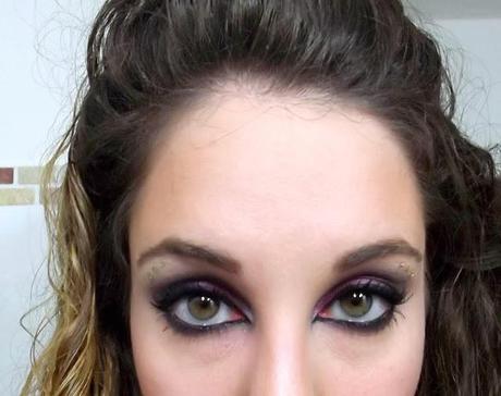 Dramatic Purple Smokey Eye Look