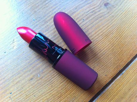 MAC Viva Glam Rihanna