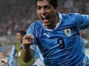 Brasile 2014: Luis Suarez tiene vita l’Uruguay, Inghilterra quasi eliminata
